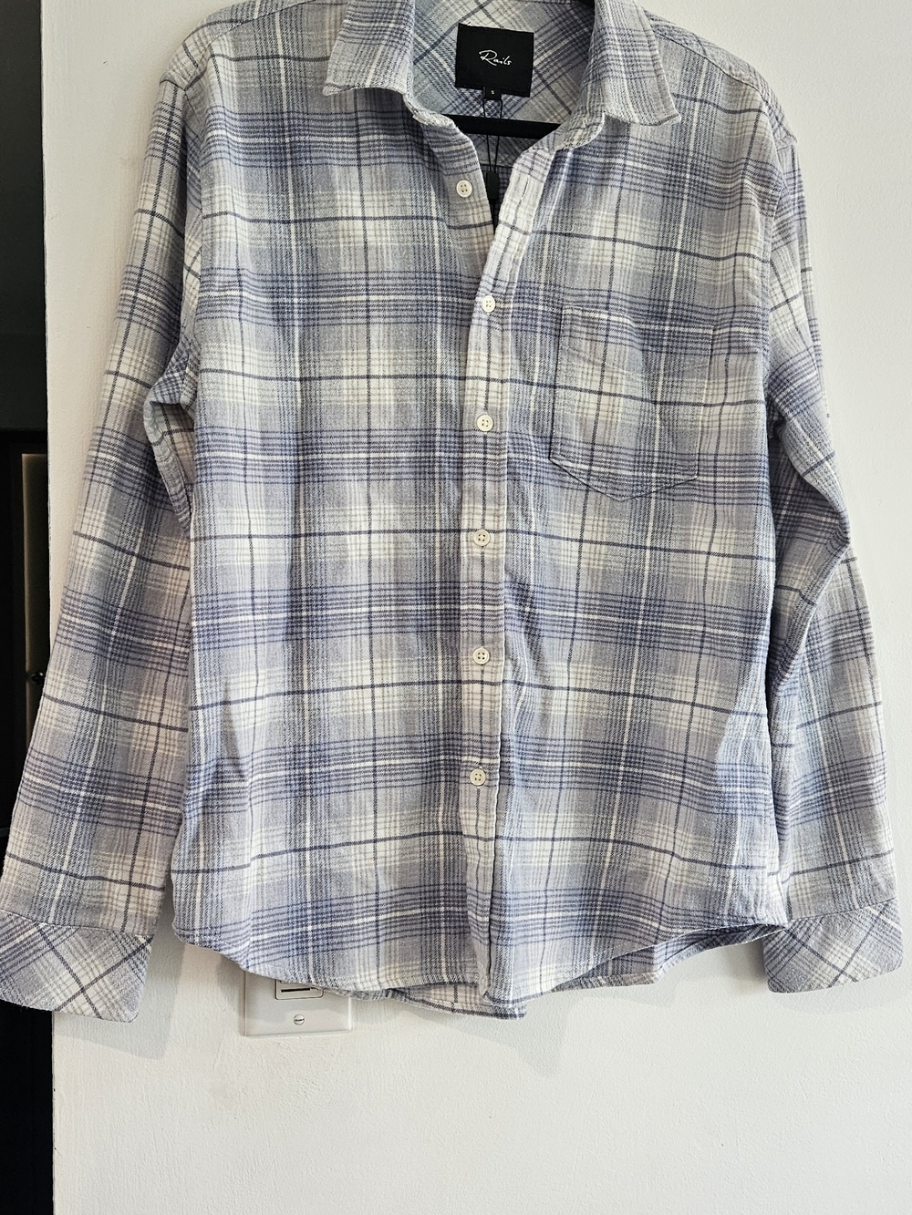 Rails Men's Blue and White Plaid Button-Down Flannel